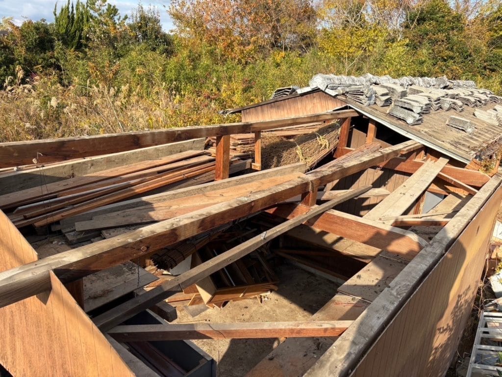 解体工事施行中