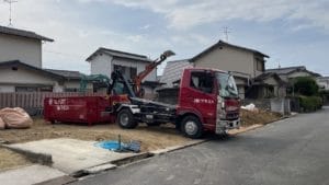 解体工事施行中